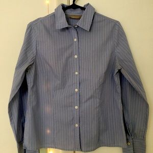 Croft and Barrow small blue lined button down